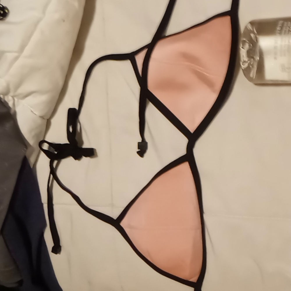 triangl bikini in peach